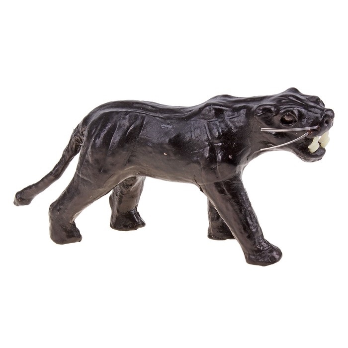 Сувенир Черная пантера обтянутый кожей