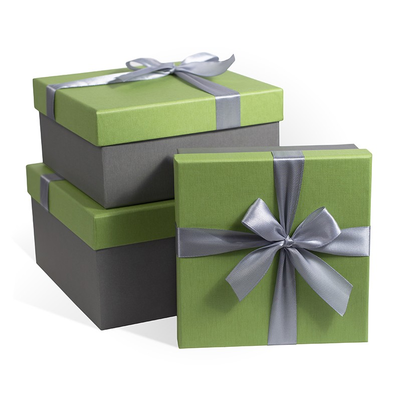 Набор подарочных коробок 3в1 с бантом 210*210*110 (Квадрат, зеленое яблоко, серая лента)