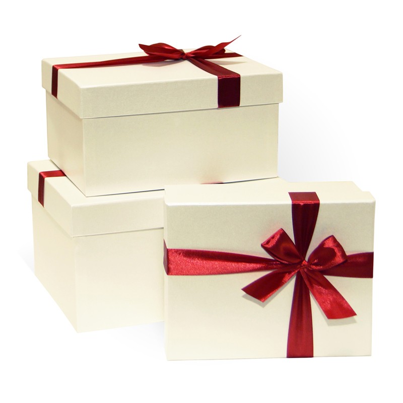 Набор подарочных коробок 3в1 с бантом 230*190*130 (Прямоуголн. ванильн перл/красный)