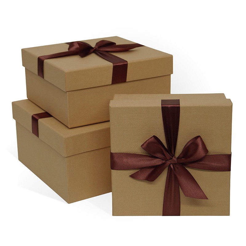 Набор подарочных коробок 3в1 с бантом Рогошка 210*210*110 (Квадрат, Песочно-беж., Шоколадная лента)